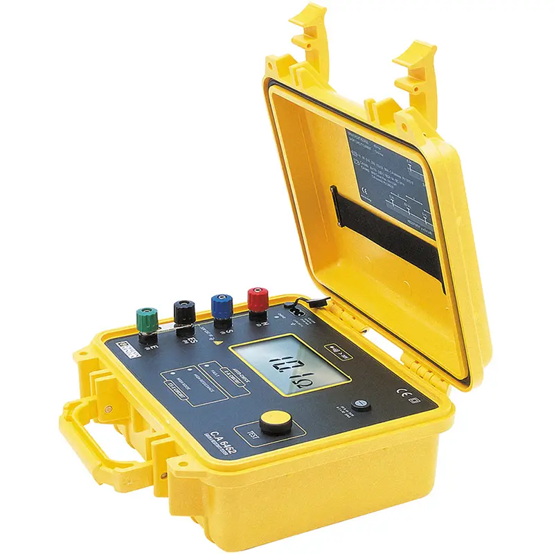 Erdungs- und Erdwiderstandsmesser CA 6462 mit Display, Bedienknöpfen und Messanschlüssen