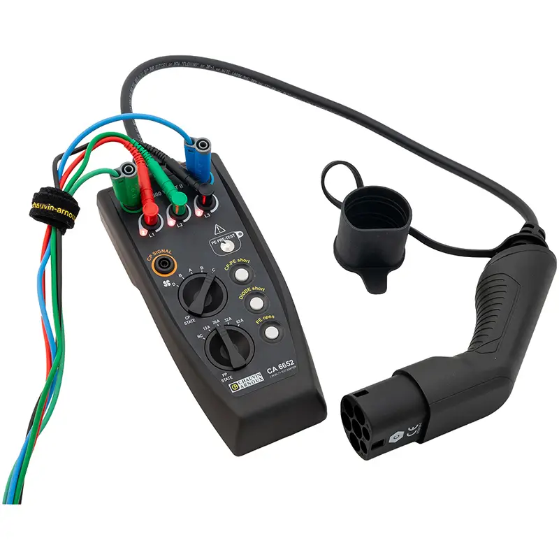 EVSE-Prüfadapter CA 6652 mit Anschlüssen und Schaltern zur Prüfung von AC-Ladestationen