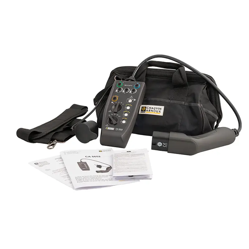 EVSE-Prüfadapter CA 6652 für AC-Ladestationen mit Typ-2-Anschluss und Lieferumfang in Tragetasche