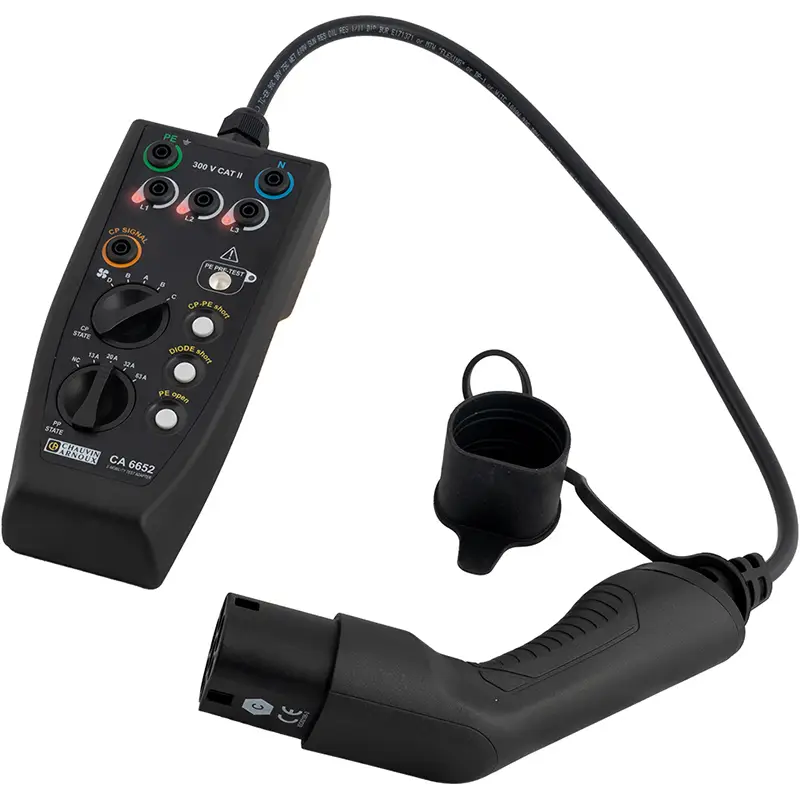 EVSE-Prüfadapter CA 6652 mit ergonomischem Handgriff und Bedienelementen für AC-Ladestationen