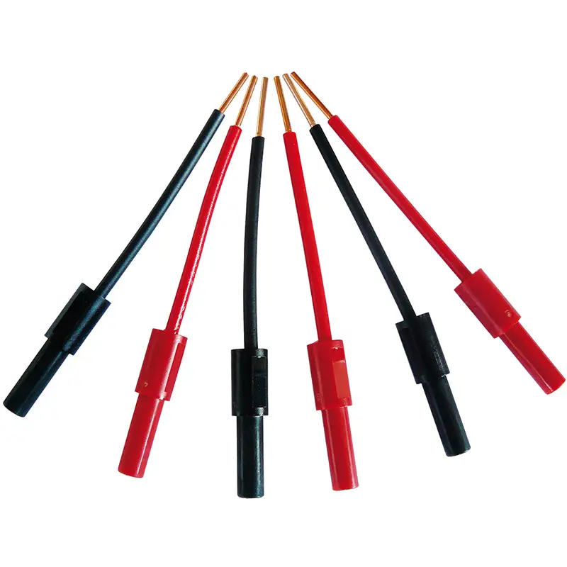 Flexible Anschlussadapter für Schraubklemmen mit metallischem Anschluss und farbiger Isolierung in Rot und Schwarz