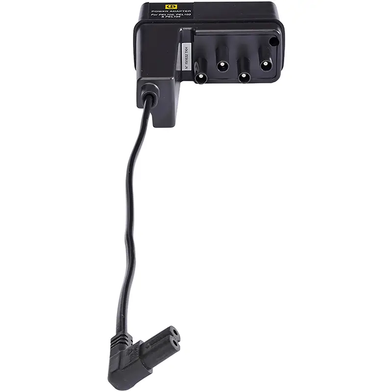 Netzadapter 600V für PEL mit kompakter Bauweise und Anschlüssen für Messgeräte.