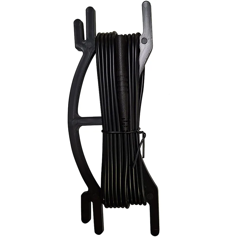 Schwarzes 5m-Kabel für Pylon Box CA 6474 mit ES-Buchse, aufgerollt auf Halterung